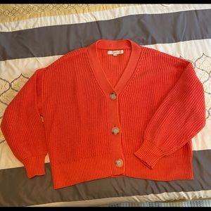 Brand new loft sweater size small, great for the fall and winter weather.